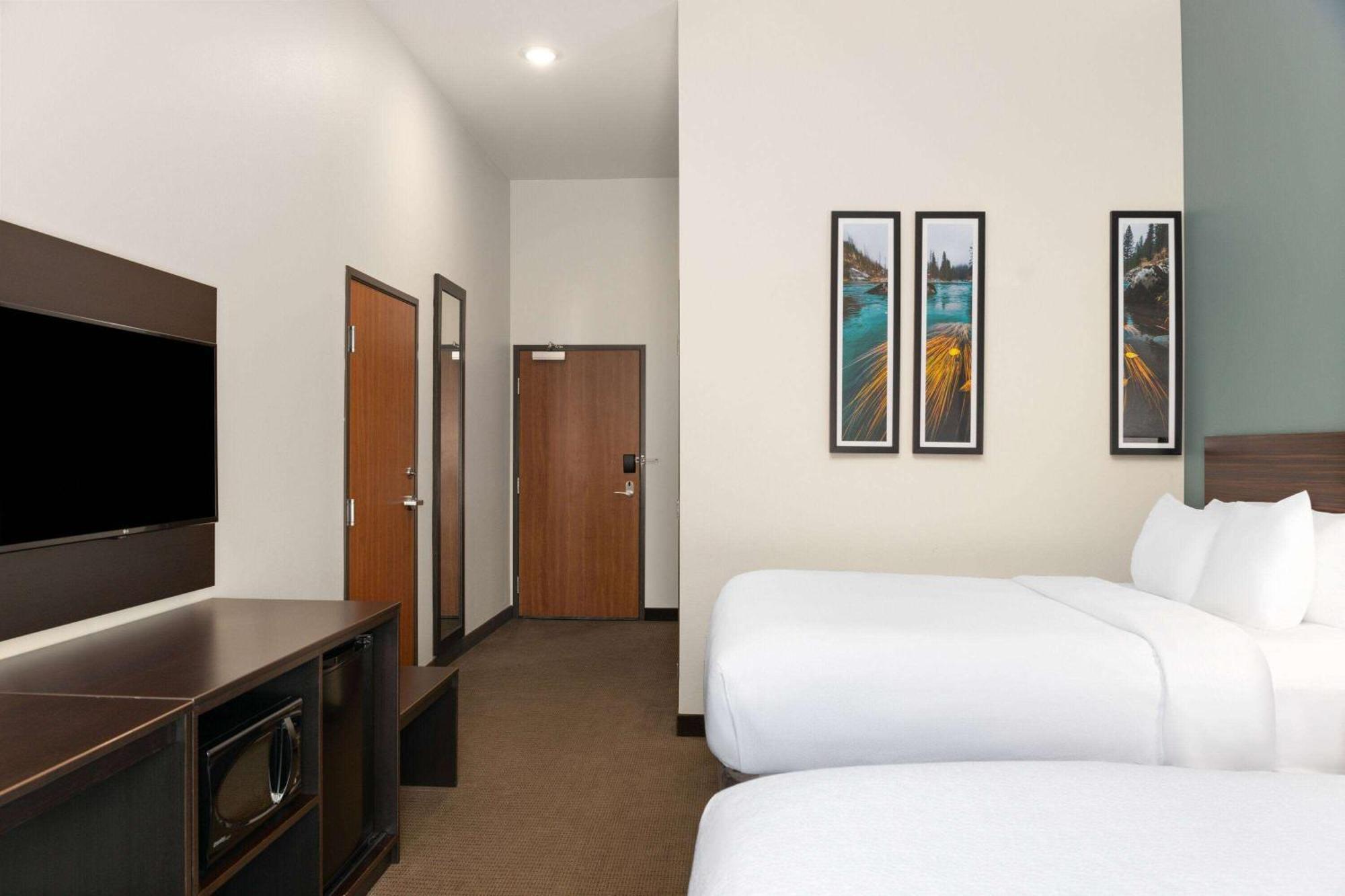 La Quinta Inn & Suites By Wyndham Уэнатчи Экстерьер фото