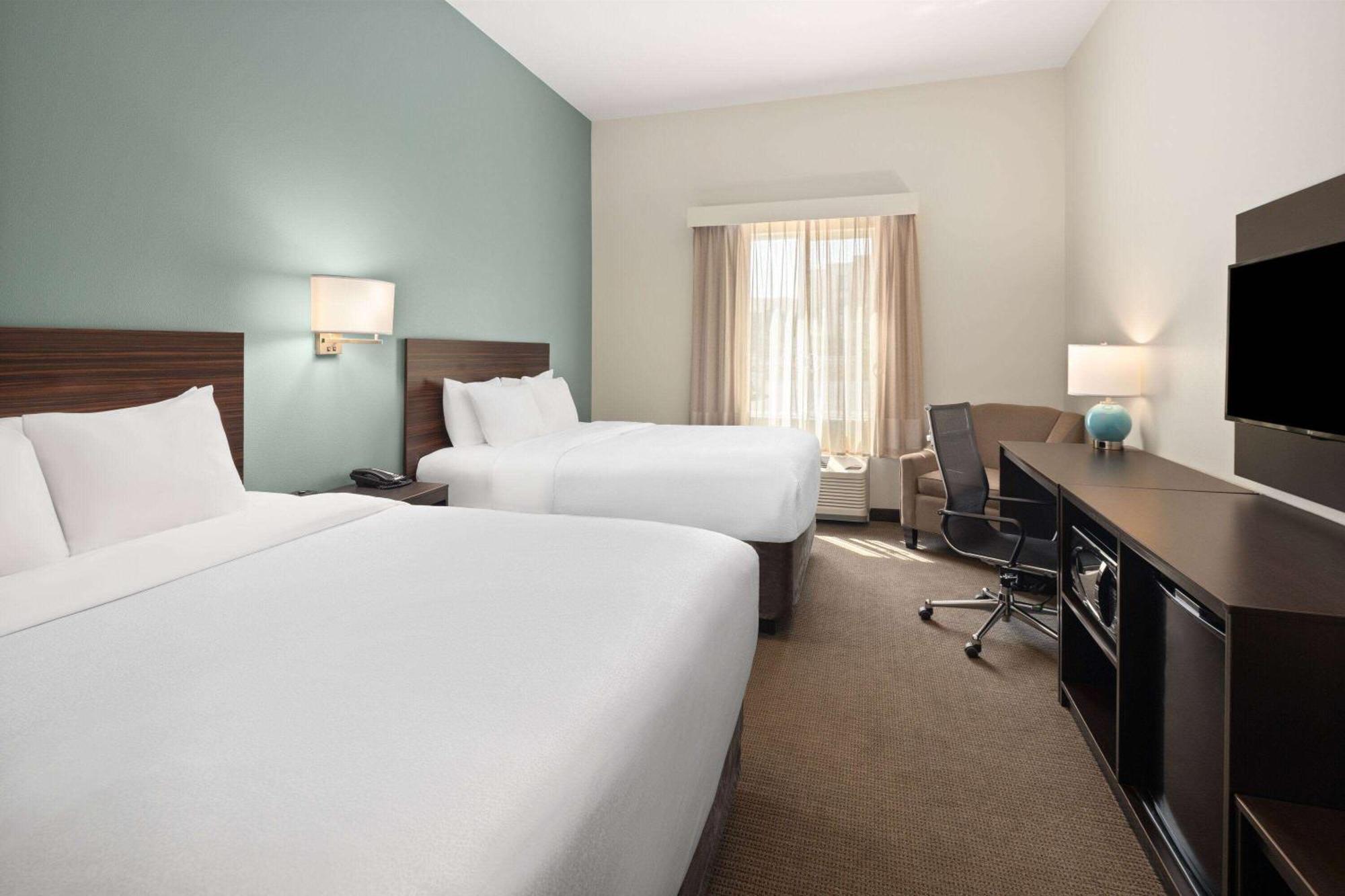 La Quinta Inn & Suites By Wyndham Уэнатчи Экстерьер фото
