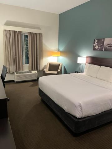 La Quinta Inn & Suites By Wyndham Уэнатчи Экстерьер фото